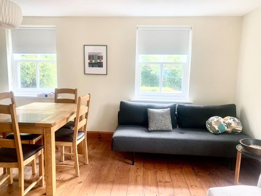 Delightful Ely House Bright And Warm With Cathedral View Lägenhet Exteriör bild