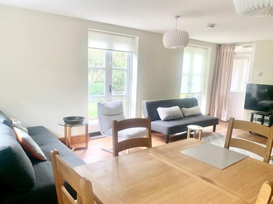 Delightful Ely House Bright And Warm With Cathedral View Lägenhet Exteriör bild